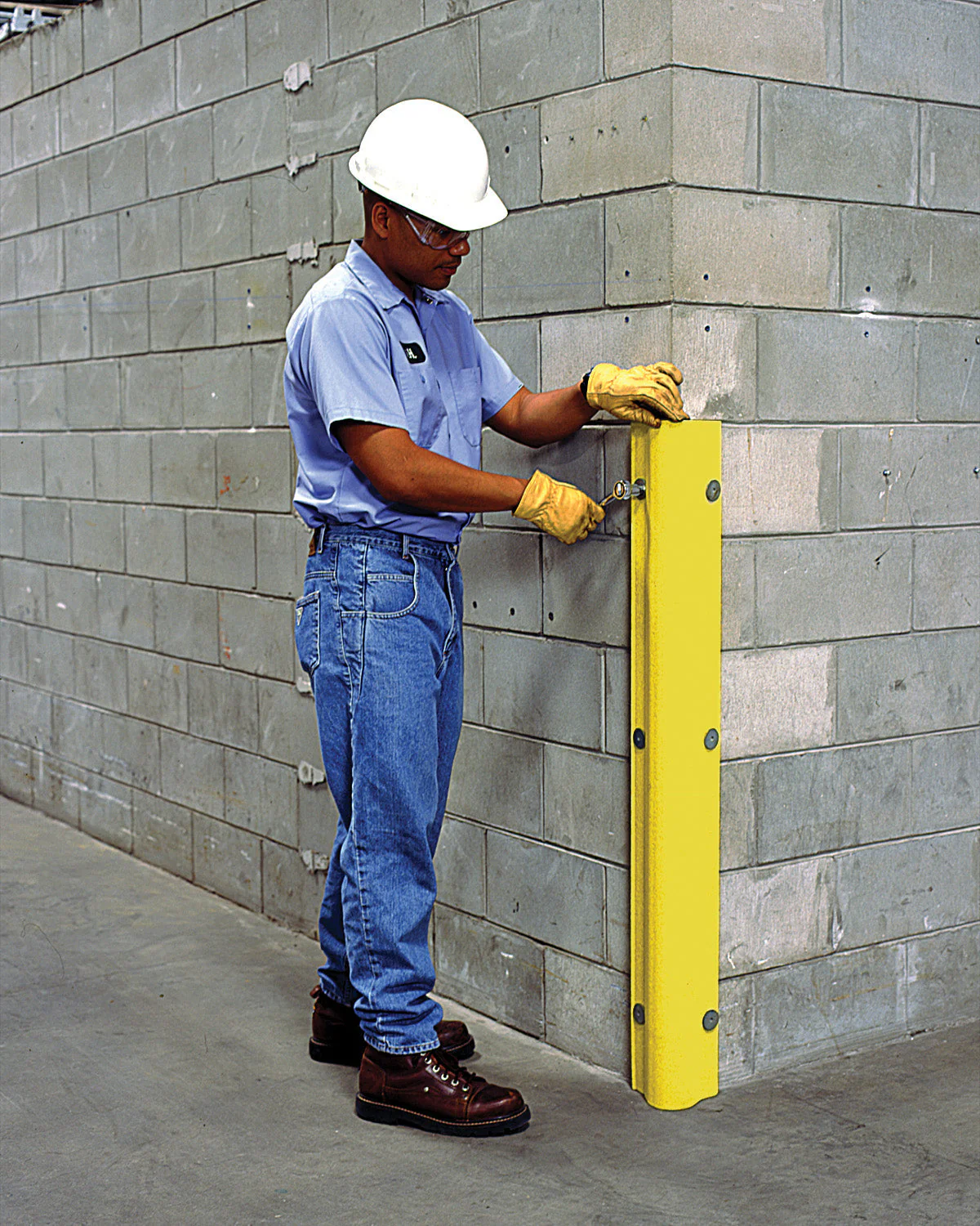 Vestil Corner Protectors - Image 4