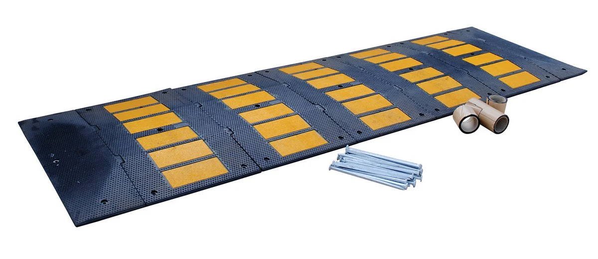Vestil Rubber Speed Hump Kit - Image 3
