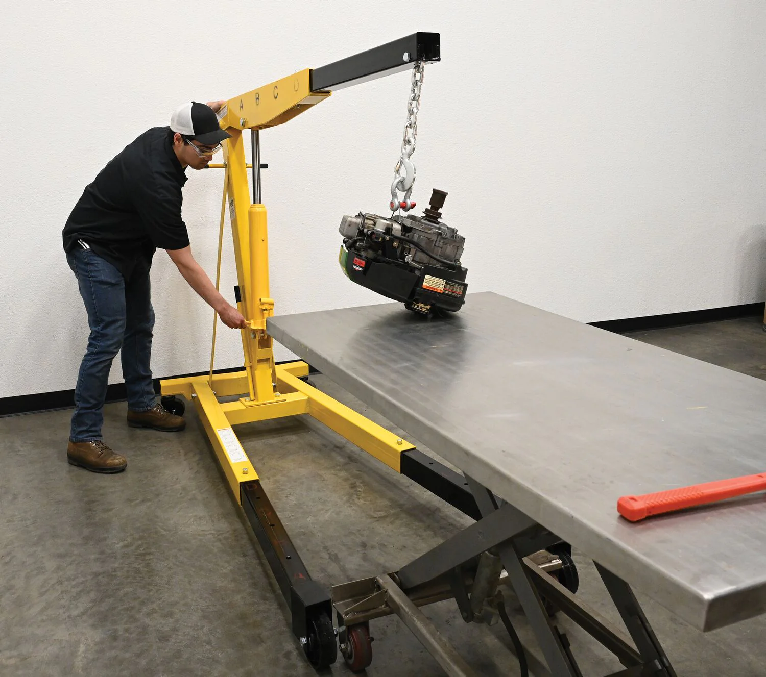 Vestil Shop Crane Engine Hoist - Image 5